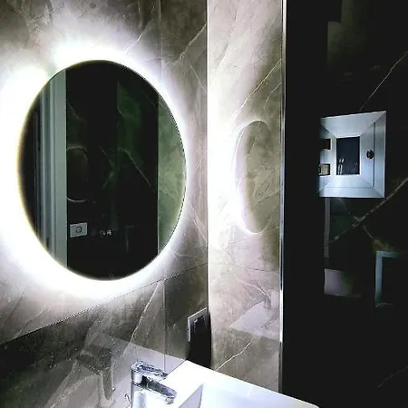 La Luna A Toledo Apartment